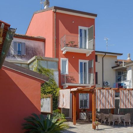 La Corte Dei Tre Torre del Lago Puccini Ngoại thất bức ảnh